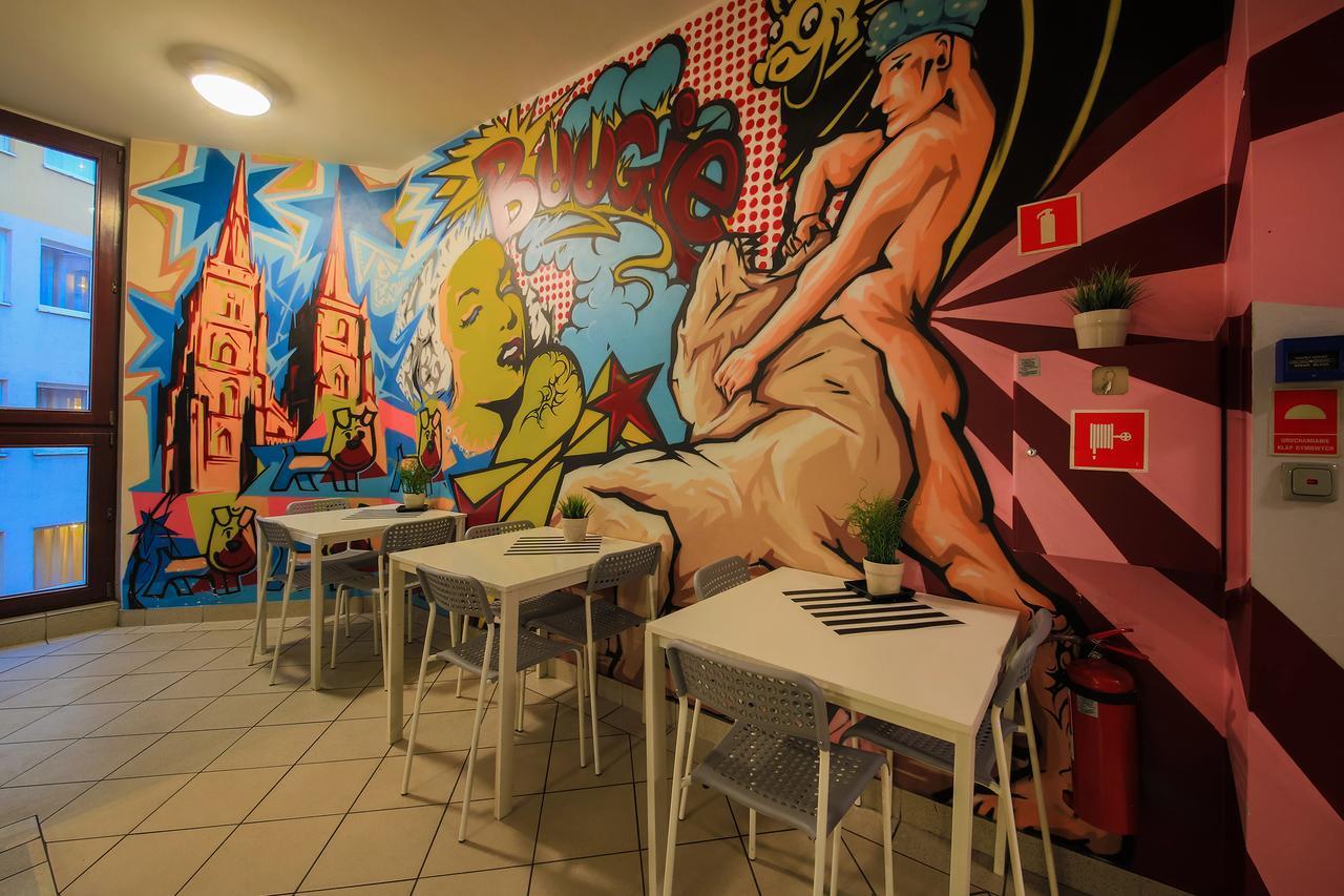 Glow Hostel Breslau Exterior foto